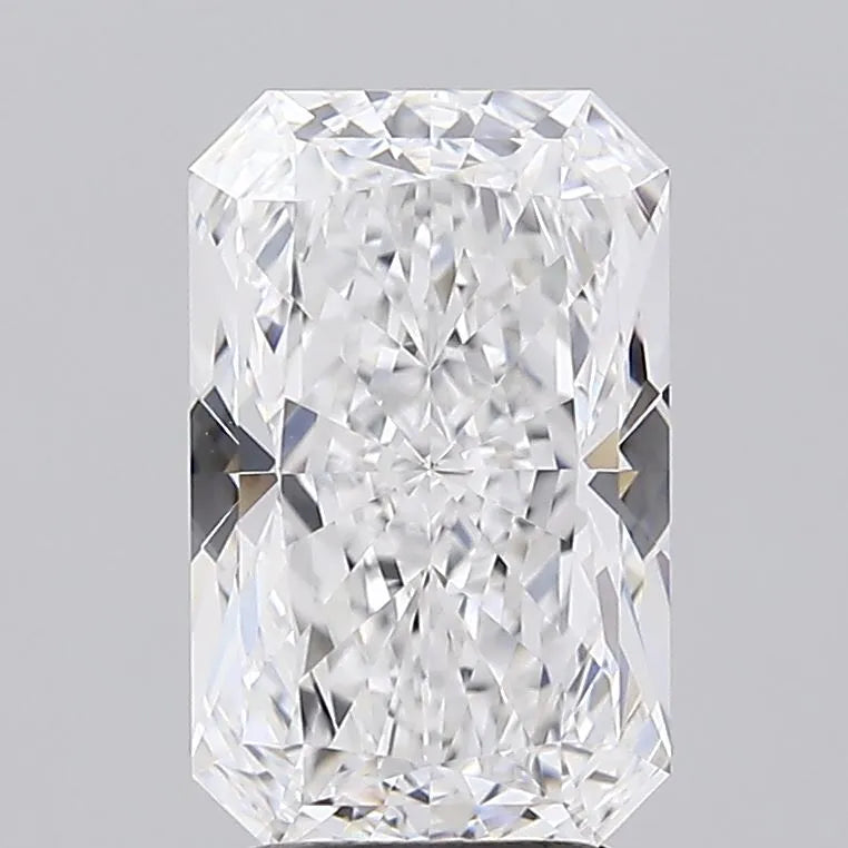 3.31ct Radiant Lab Grown Diamond (Colour D, Clarity VVS1, IGI Certified)