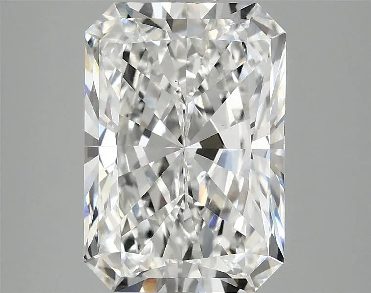 4.08ct Radiant Lab Grown Diamond (Colour E, Clarity VS1, IGI Certified)