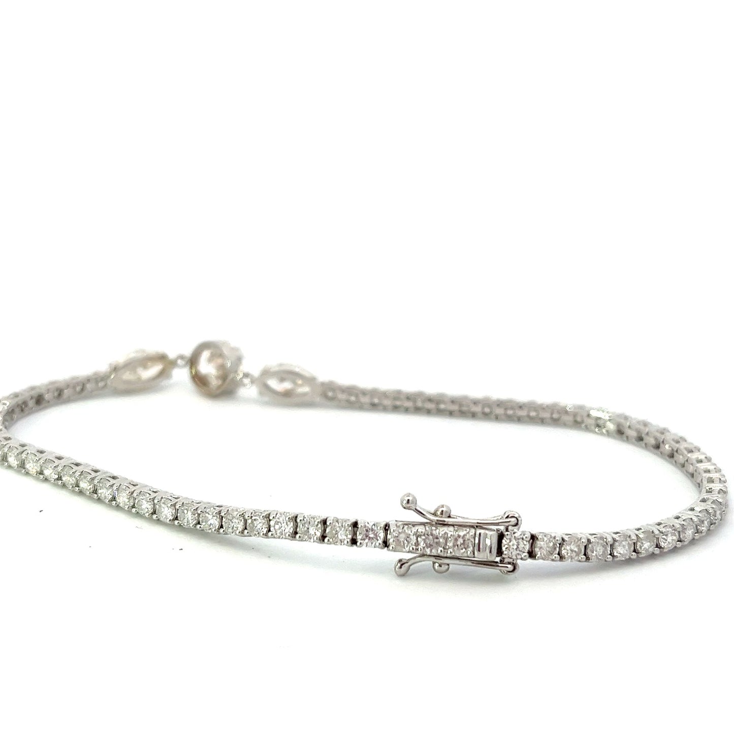 Dazzling Trifecta: 14K White Gold Diamond Tennis Bracelet