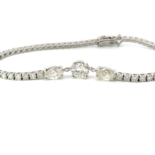 Dazzling Trifecta: 14K White Gold Diamond Tennis Bracelet